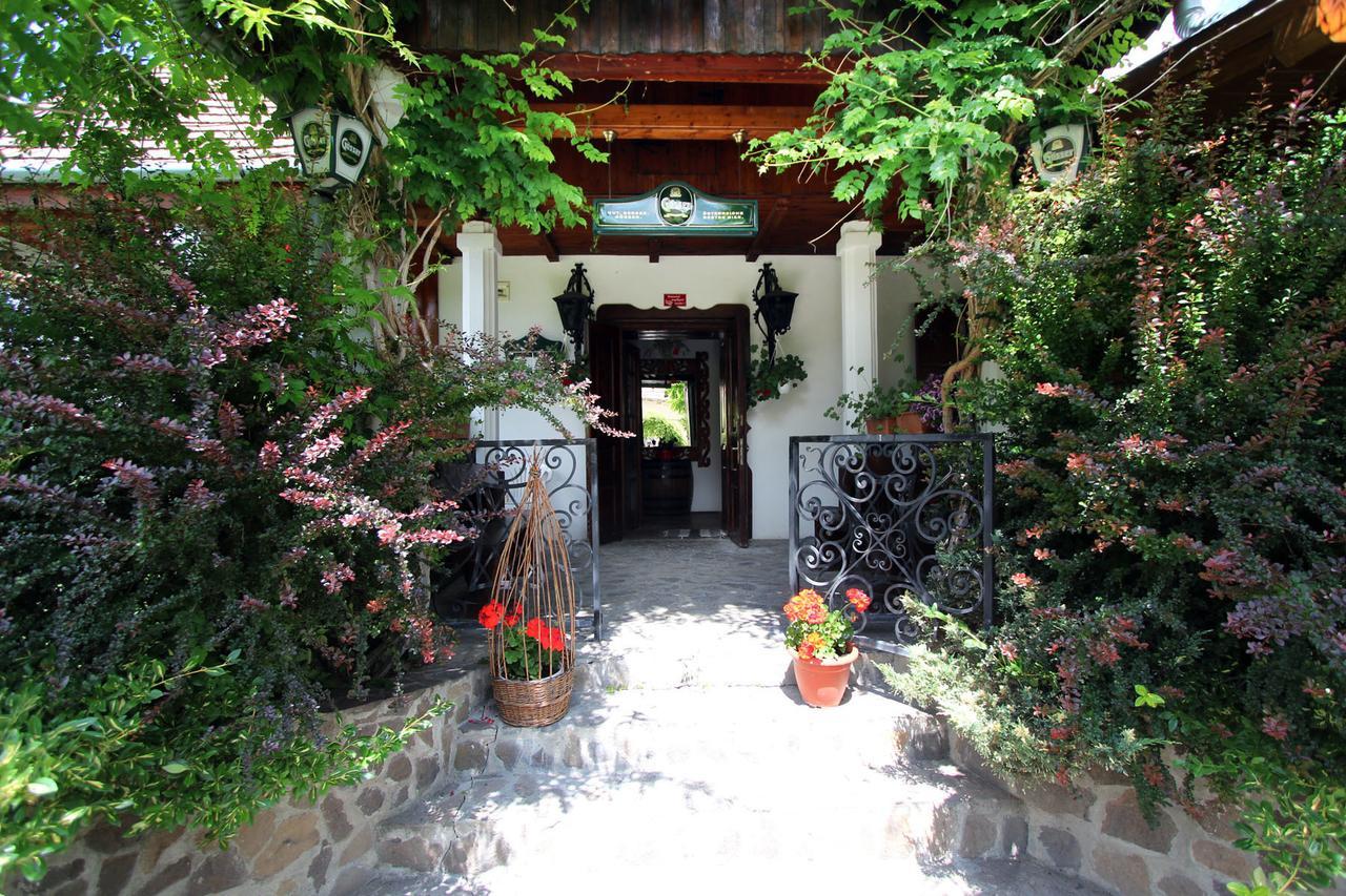 Felso Fogado Bed & Breakfast Felsőtold Exterior foto