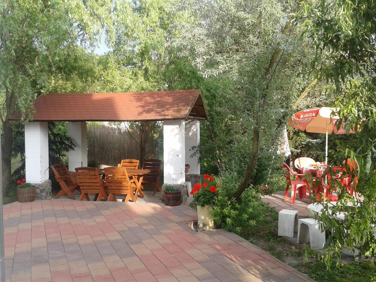 Felso Fogado Bed & Breakfast Felsőtold Exterior foto