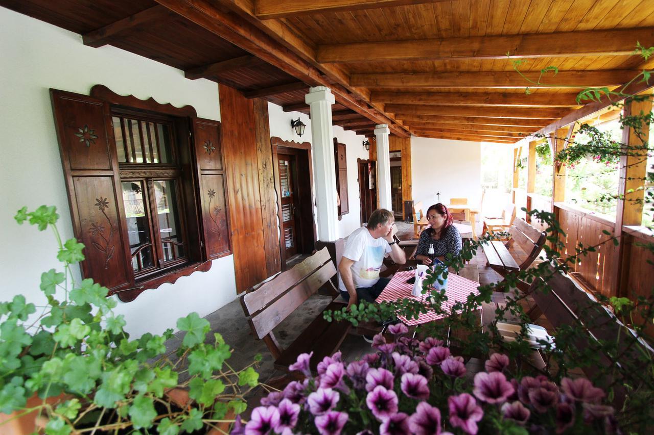 Felso Fogado Bed & Breakfast Felsőtold Exterior foto