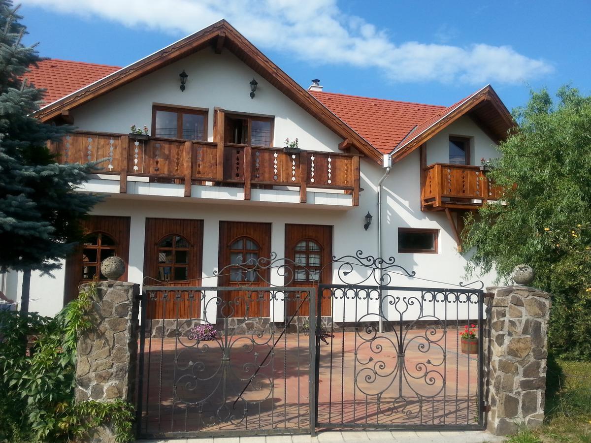Felso Fogado Bed & Breakfast Felsőtold Exterior foto